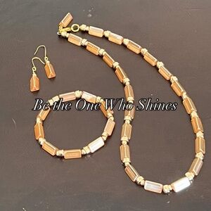 Elegant Champagne Glass Jewelry Set